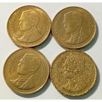 ราคา เหรียญ 25 สตางค์ 2539 เนื้อทองเหลือง พระบรมธาตุเจดีย์ วัดพระมหาธาตุวรมหาวิหาร สภาพผ่านการใช้งาน (1 ชุด มี 4 เหรียญ) (40705008911)