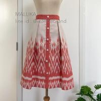 ราคา ❤️พร้อมส่ง❤️ กระโปรงผ้าฝ้ายเข็นมือ อัดกาว ซับในทั้งตัว (6937104708)