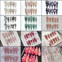 ราคา 【ชุดเครื่องมือ 5in1 + งานแฮนด์เมด】เล็บปลอมแบบยาวปลายแหลมหรูหรา เรียบง่าย สีบลัชเพชรไล่เฉดสี เล็บปลอมแบบใช้แสงบำบัด เล็บปลอมแบบใช้ซ้ำได้ (25473773749)