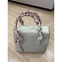 ราคา กระเป๋า charles & keith สภาพ 85% ขอส่งต่อตามสภาพนะคะ (15581513227)