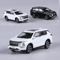 ราคา [⭐24ชม.⭐] 1:64 Mitsubishi Outlander รถออฟโรดโมเดลรถอัลลอยรถDiecast (42006834346)