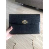 ราคา กระเป๋าแผงคอม้า Valentino Rudy Italy มือสอง ของแท้% วินเทจ สภาพดีมาก (21260082151)