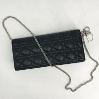 ราคา กระเป๋าหนังคลาสสิค สีดำ (Used) Dior Lady Chain Pouch Dc14หายาก สวยClassyผู้ดี สภาพดีรอเช็คสต๊อกก่อน (26777319132)