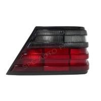 ราคา ไฟท้าย Mercedes Benz W124 ปี 1985-1993 ขวา (6759386501)