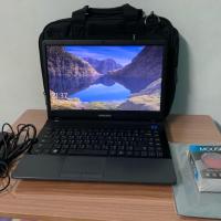 ราคา samsung core i5 ram 4gb hdd 640gb การ์ดจอแยก 1gb แบตเก็บไฟ 2 ชั่วโมงกว่า (2277700987)