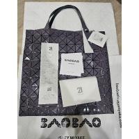 ราคา BAO BAO ISSEY MIYAKE Tote (10*10) (CHARCOAL GRAY) (23590606844)