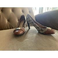 ราคา ส้นสูง coach สูง 2.7 นิ้ว ไซด์ 37 แท้น่ะจ๊ะ คุ้มแสนคุ้ม ใครใส่ก็สวย (25441445621)