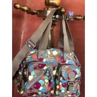 ราคา คิ๊ปลิ้งค์#kipling#กระเป๋ามือสองขายตามสภาพ ขอคนรับได้ ตำหนิหนังหูจับร่อน หนังหูร่อน ผ้าใหม่ (24708014032)