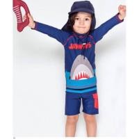 ราคา ชุดว่ายน้ำเด็ก เซตเสื้อแขนยาว+กางเกงขาสั้น ลายปลาฉลาม สีน้ำเงิน (7586950762)