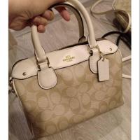 ราคา coach หมอน สภาพดี มือ 2 ของแท้ 100% (5828264905)