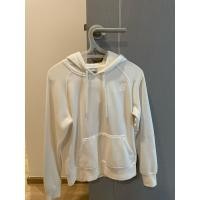 ราคา hoodie Newbalance สีขาว sizeM สภาพดี ราคาเต็ม1400+ (23784212500)