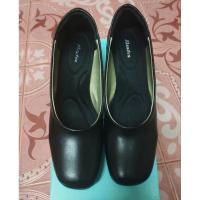 ราคา BATA รองเท้าผู้หญิงคัทชูส้นสูง 2 นิ้ว รับปริญญา มือสองสภาพใหม่ใส่ครั้งเดียว (17712758355)