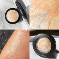 ราคา ฟิกเกอร์ MAC ไฮไลต์คุณหนู สีLight Scapade เนื้อไฮไลต์ลายหินอ่อนหรูหราน่าร้ากก (28907281913)