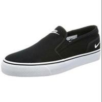 ราคา Nike Toki Slip Canvas size 42 สภาพ 99.99% ของแท้จากญี่ปุ่น มีโค้ดส่วนลด (1074754563)