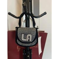 ราคา กระเป๋าLyn around ฝังเพชร ผ้ากัมหยี่ Used like new with tag ️ 2,990,- (27003534644)