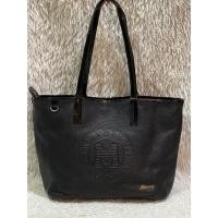 ราคา กระเป๋าหนังมือสองแบรนด์ Metro City แท้ สภาพยังใหม่ มีช่องใส่ของช่องใหญ่ 1 ช่อง ภายในสะอาด (19045349352)
