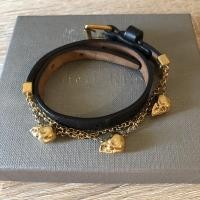 ราคา Used : Alexander Mcqueen Bracelet ของแท้ % (6851898675)