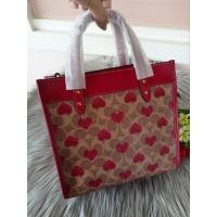 ราคา Coach แท้ Field Tote 22 With Heart Print (25910470890)