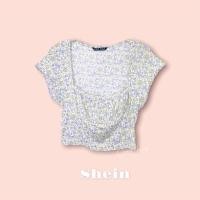 ราคา [New] Shein แท้ Top เสื้อทอป ครอป ลายดอกจิ๋วม่วง (สีขาวดอกม่วง) (18218490216)