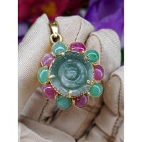 ราคา จี้หยกพม่าแกะลายดอกไม้ หยกสวยธรรมชาติไม่ผ่านการปรุงสี ล้อมทับทิมพม่า (21884949649)