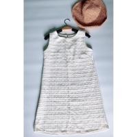 ราคา ชุดเดรส มือสอง เนื้อผ้าดีมีซับในทั้งตัว งานป้าย Newly collection (7156752958)