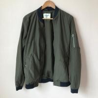 ราคา PULL&BEAR เสื้อแจ็คเก็ต สีทหารSize L (5514936446)