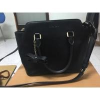 ราคา กระเป๋า charles & keith ของแท้ ✅ (1564580765)