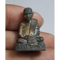 ราคา รูปหล่อลอยองค์หลวงพ่อท่านคล้ายวัดสวนขันเนื้อหามวลสารเก่ามากไม่ทราบปีพ.ศที่จัดสร้าง (24436081830)