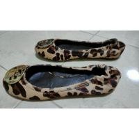 ราคา Tory Burch รองเท้าลายเสือของแท้100% มือสอง (25461496291)