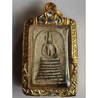 ราคา พระสมเด็จเกศไชโย ๗ชั้น เนื้อหนึกนุ่ม พร้อมเลี่ยมกรอบ (14351562888)