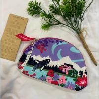 ราคา พร้อมส่ง Clarins Alaska Collection bag กระเป๋าใส่เครื่องสำอางค์ (25689021490)