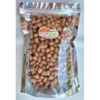 ราคา เม็ดบัวหลวงตากแห้ง เม็ดสีดำ เป็นบัวที่แก่ นำมากระเทาะเปลือกแข็งออก ไม่ขัดสีผิว มีดีบัวอยู่ในเม็ด บรรจุถุงละ 1 กิโลกรัม (18333342970)