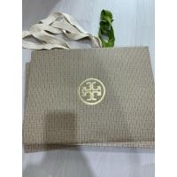 ราคา พร้อมส่งSale 340 รุ่นใหม่ ถุงกระดาษ Tory Burch เรียบหรูผู้ดีฝุดๆ ขนาด ยาว 15.7“ สูง 11.8” กว้าง 5.9“ (40258421594)