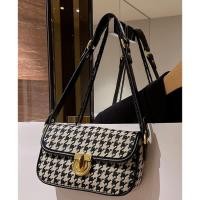 ราคา C02 กระเป๋าสะพายข้าง ลายชิโนริ ทรงคลาสสิค มีสายสั้น+ยาว (15364355450)