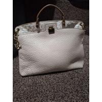 ราคา กระเป๋าแบรนด์เนมแท้มือสอง FURLA สีครีม (26159170251)