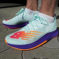 ราคา New Balance FuelCell TC รองเท้าวิ่งผู้ชาย (19901405809)