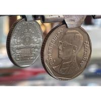 ราคา เหรียญ๕บาทปี๒๕๔๔พระเศรียรตรงเก่าเก็บ(E5-2544-0001) (27131371528)