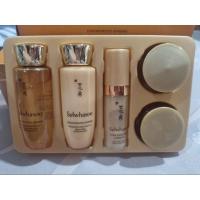 ราคา Sulwhasoo Concentrated Ginseng Anti-Aging Kit 5 items (23373842624)