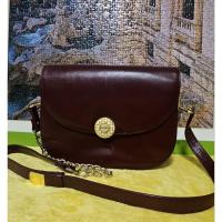 ราคา กระเป๋าสะพายแบรนด์ esquire มือสอง (26100230926)