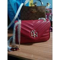 ราคา LYN Outlet สีแดงสายโซ่ (11731054959)