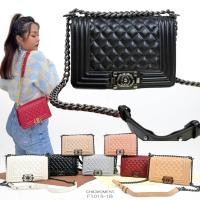 ราคา [ พร้อมส่งในไทย ] กระเป๋าสะพายทรงบอย แบรนด์แท้Pimmyไซร์ 8 นิ้ว หนังPUแลมป์ สายโซ่สีรมดำสวยๆ No.F-1015-1B กระเป๋าร้านชิค (27816820394)