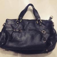 ราคา กระเป๋าหนังแท้สีดำมือสอง (963234556)