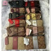 ราคา Hot Deal‼️กระเป๋าคล้องมือ COACH size sขนาด6.5นิ้ว [ลด16%เก็บโค้ดหน้าร้าน] (4642038433)