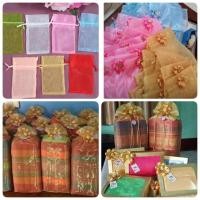 ราคา ถุงผ้าไหมแก้วขนาด 11 x 22 นิ้ว ขนาดใส่หมอนขิดได้ ใส่ของชำร่วย ของรับไหว้ ของขวัญ (2844381208)