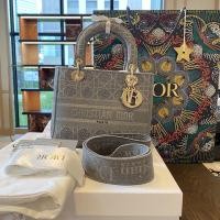 ราคา [CO220604103] Dior / Lady D-Lite Bag GHW (20115677869)