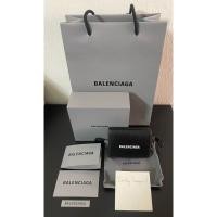 ราคา กระเป๋าสตางค์ Balenciaga Cash Mini Wallet (24769790761)