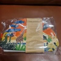 ราคา clarins กระเป๋าผ้า กระเป๋าใส่เครื่องสำอางค์ (12863764430)