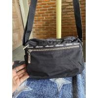 ราคา กระเป๋าสะพายข้าง ellesse มือสอง *มีตำหนิ* ทำความสะอาดแล้ว (26373859456)