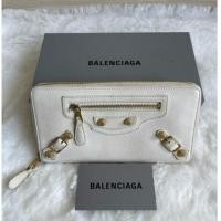 ราคา Balenciaga zippy long wallet สีขาวครีมค่ะ (27616516773)