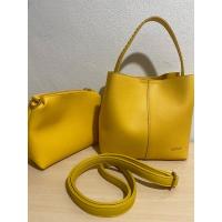 ราคา TAYWIN กระเป๋าหนังแท้ สีเหลือง มือสอง ขนาด 9 นิ้ว (23262215879)